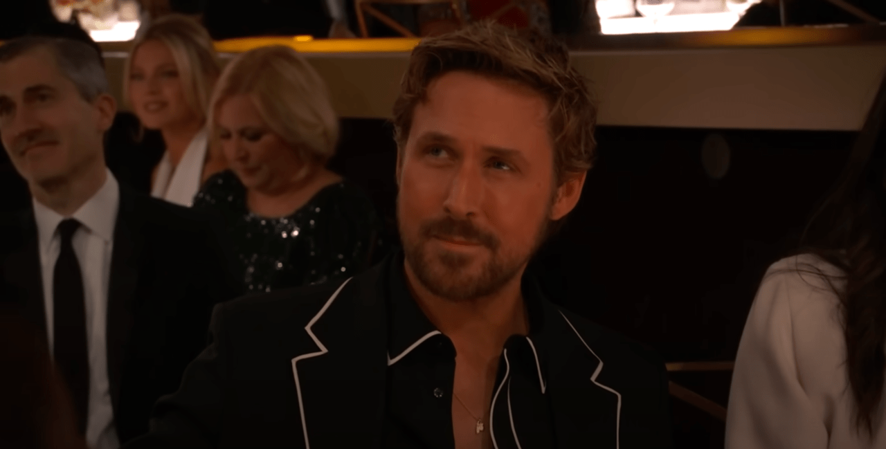 ケン役ライアン・ゴズリングもなんともいえない表情で困っていた(Golden Globes / YouTube)