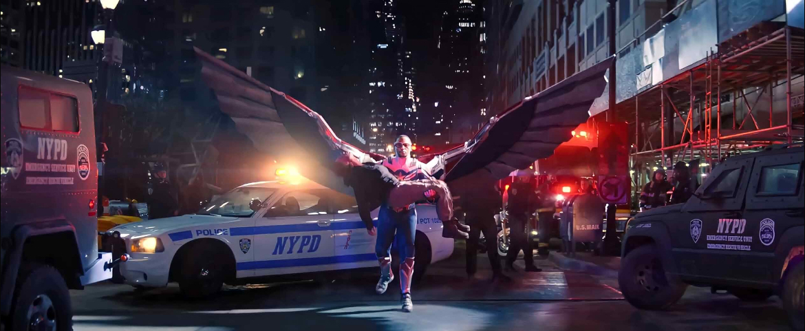 キャプテン・アメリカを継承したサム(「ファルコン&ウィンター・ソルジャー」より)© Marvel Studios